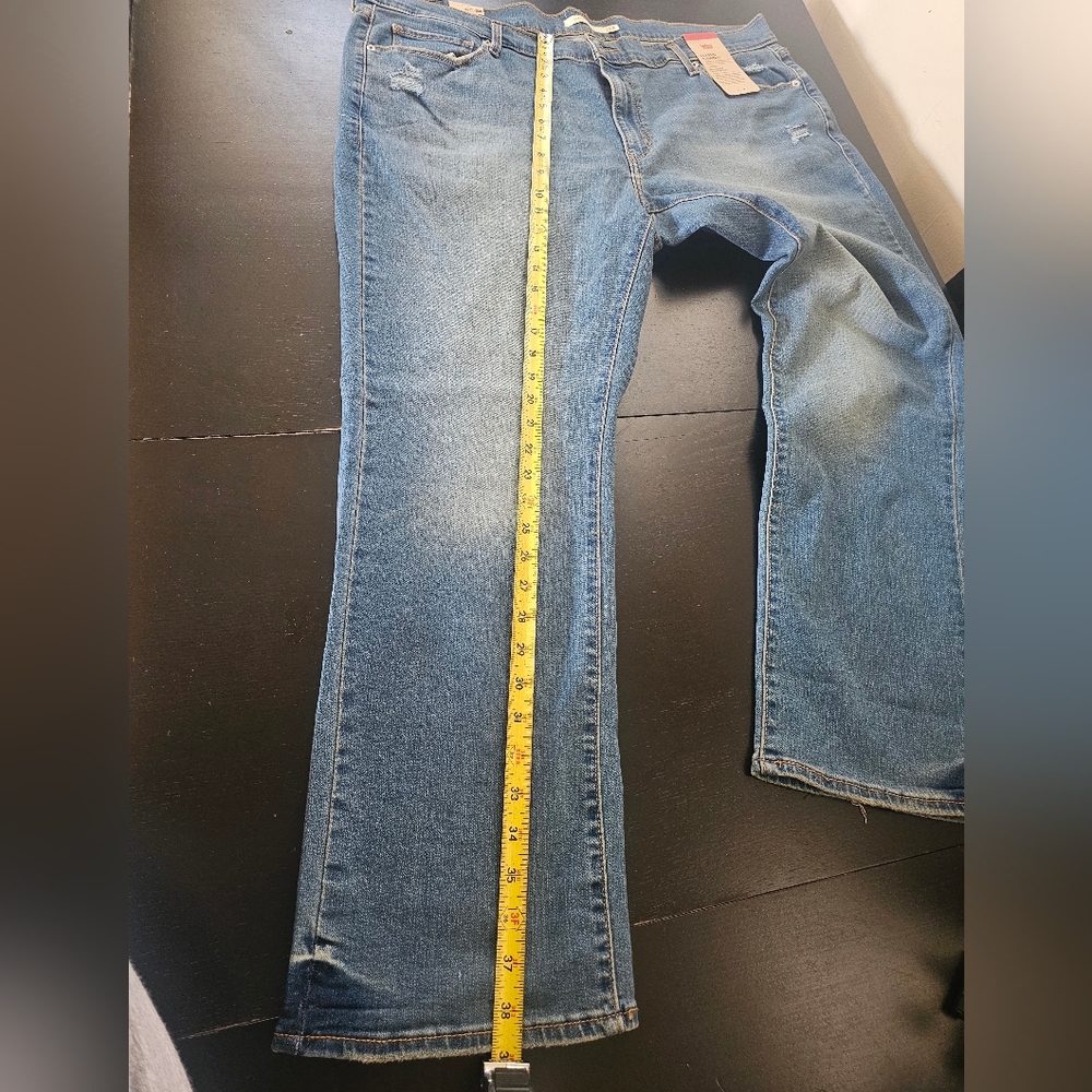 Levi’s Classic Straight Jeans Women’s 22W Light Blue Denim NWT Plus Size - Picture 12 of 12